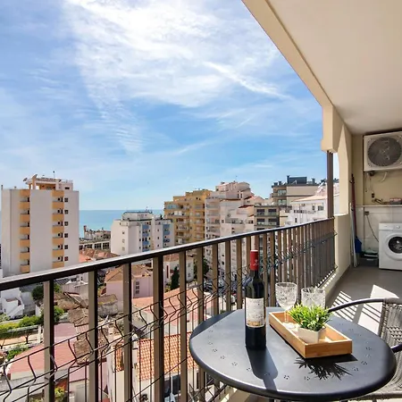 Luxury View - Da Rocha *