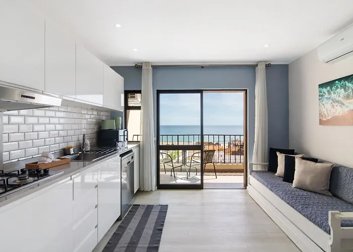 Luxury View - Da Rocha *